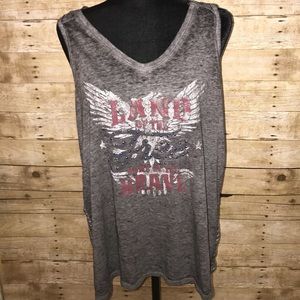 Maurices patriotic tank